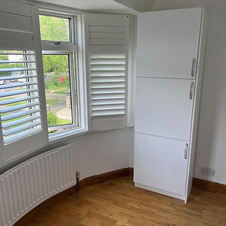 Good Priced Single Rooms In Northolt Zewnętrze zdjęcie