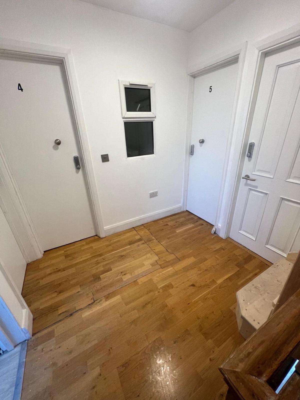 Good Priced Single Rooms In Northolt Zewnętrze zdjęcie
