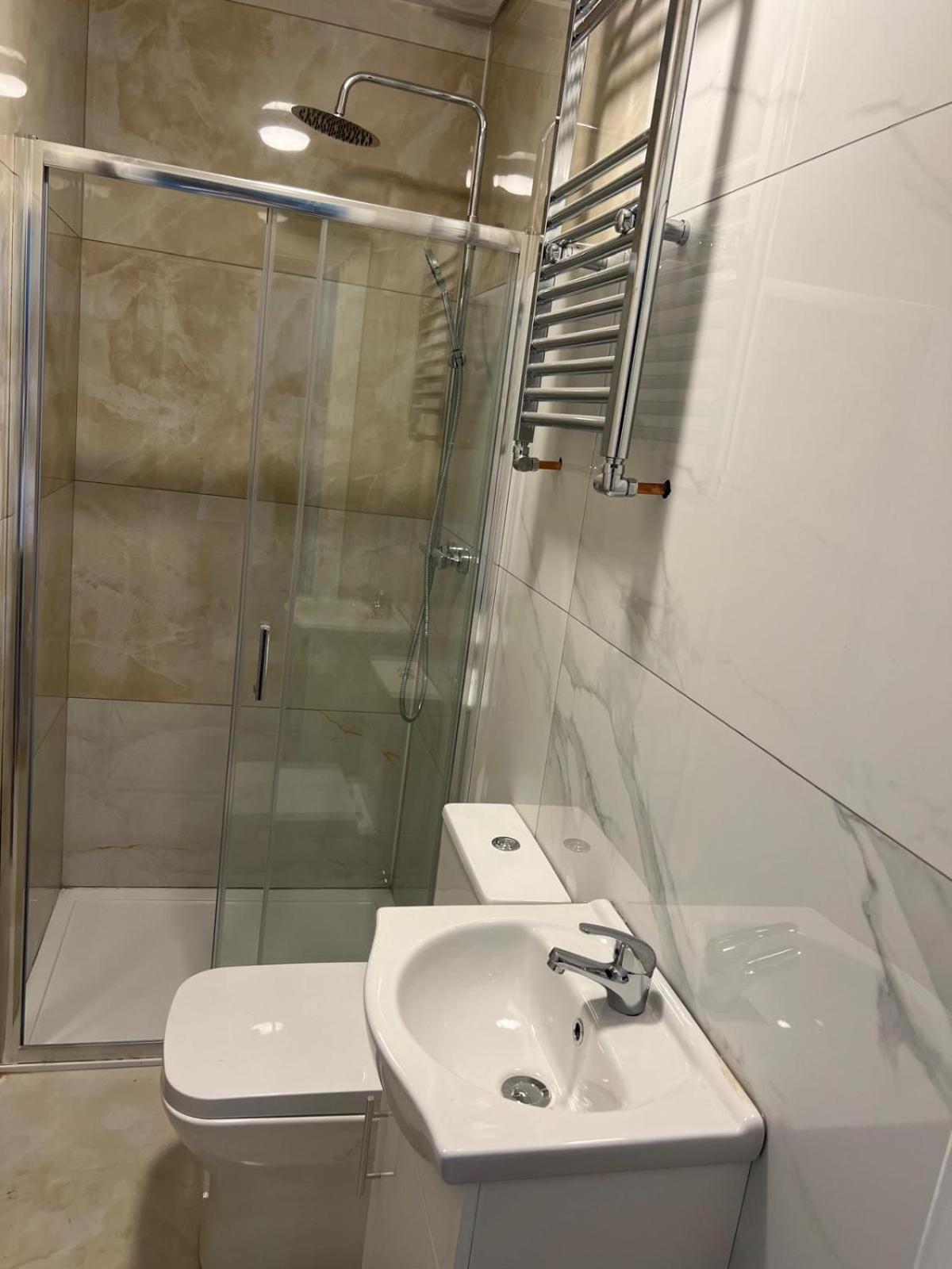 Good Priced Single Rooms In Northolt Zewnętrze zdjęcie